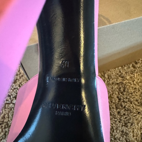 Givenchy G-Lock Platform Pumps in Leather Pink Sz. 40 EU (9.5 US, 7 UK) NEW - Picture 8 of 8